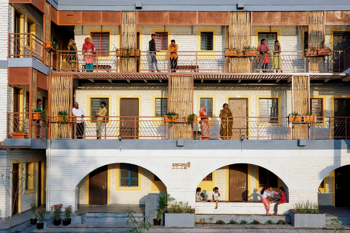 Investing in Property Without Buying One: The Quiet Rise of Real Estate Crowdfunding